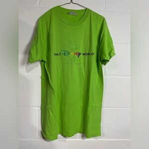 Disney World Green T-Shirt medium